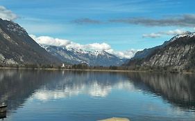 Swiss Lake Mountains Apartments